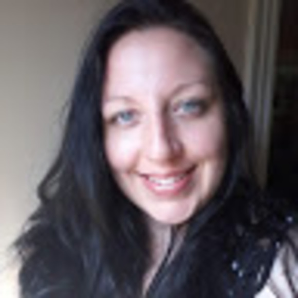 Meet your Posher, Sarah - Picture 1 of 4